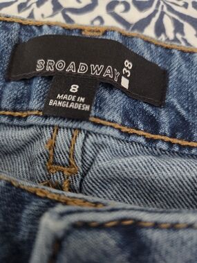 Broadway Women's Flare Jeans in Medium Blue